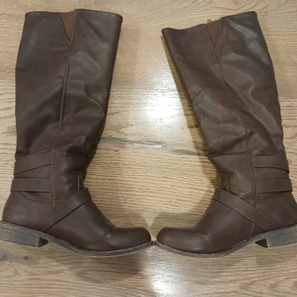 Didoa Faux Leather Zip Boot MSRP $49.95 - Picture 6 of 11